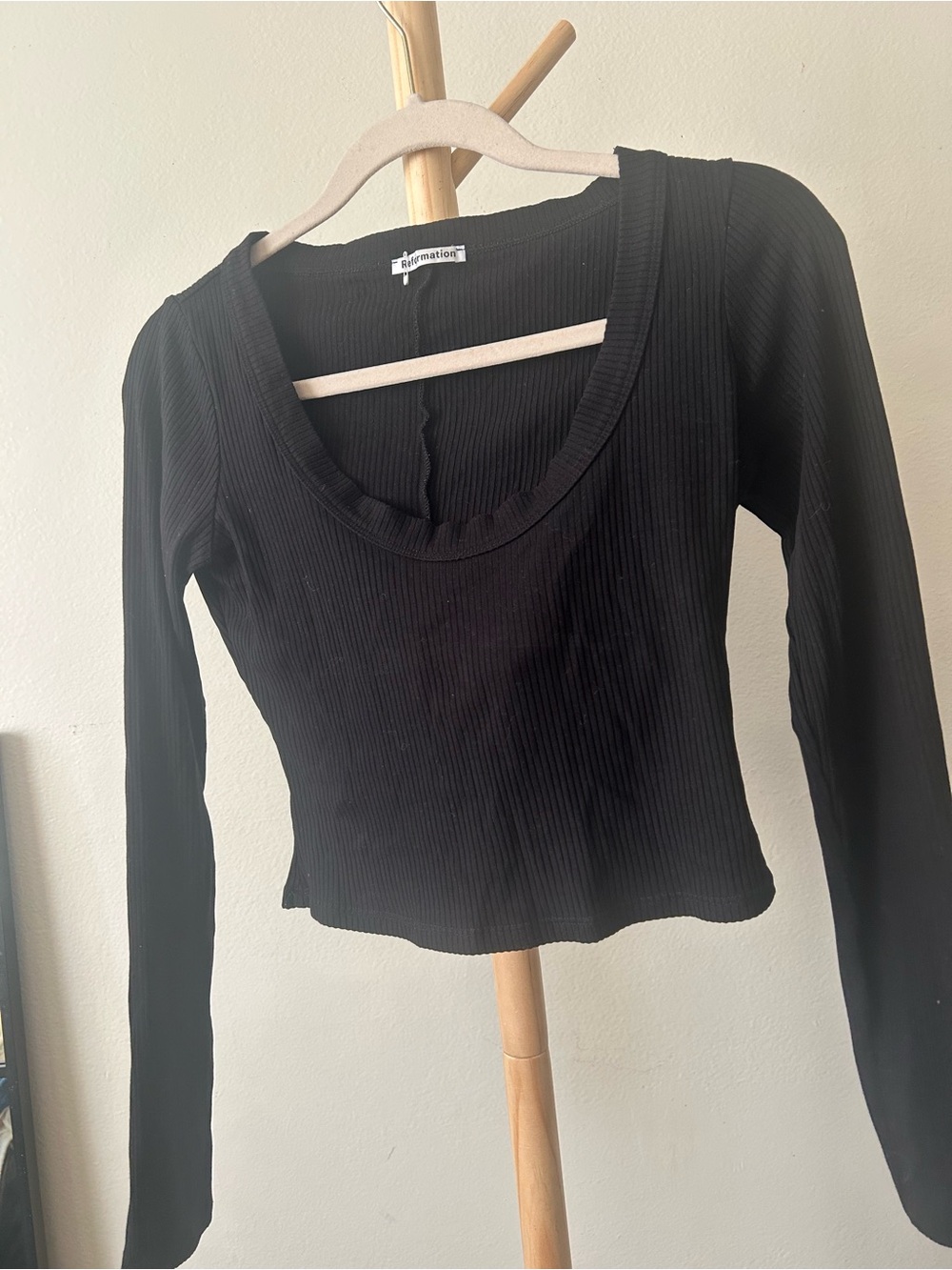 Reformation Black Ribbed Long Sleeve Scoop Top M